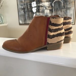 dolce vita cute ankle boots